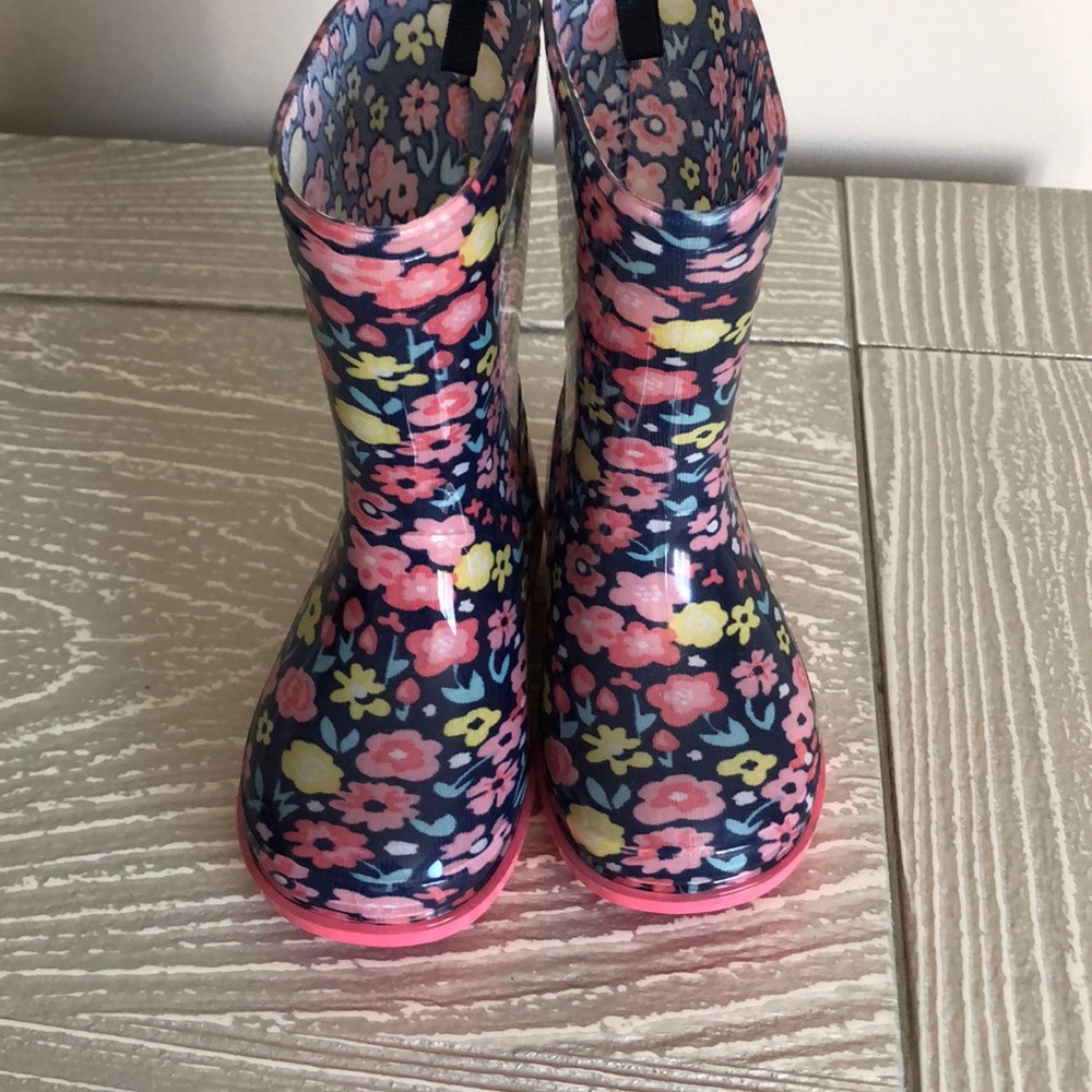 Toddler girl rainboots